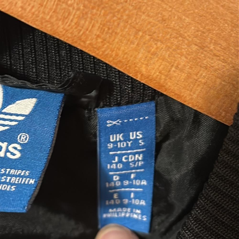 adidas Kids Black Quilted Puffer Jacket - Picture 3 of 16